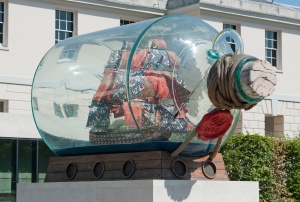 Yinka Shonibare MBE Nelson's Ship in a Bottle, 2010 Courtesy of the Artist and National Maritime Museum, Greenwich.  Photograph: Stephen White, 2010.  © The Artist 